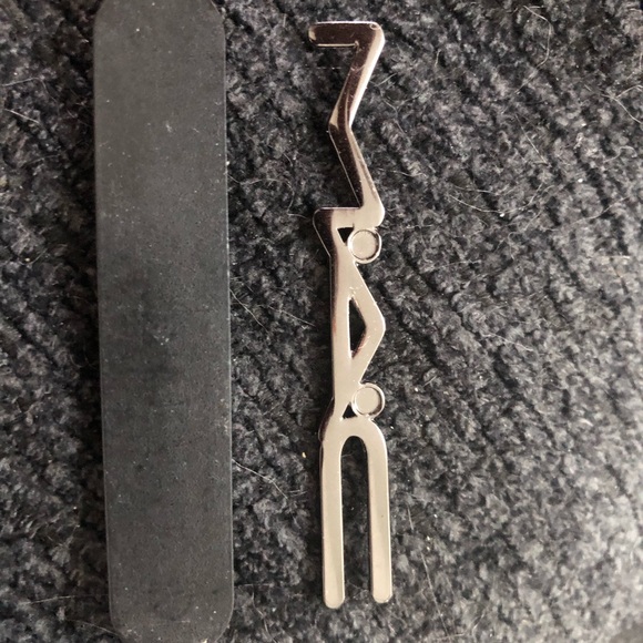 MAC *RARE* Magnetic Tag - Picture 3 of 3